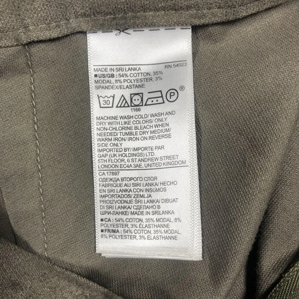 Banana Republic brand banana